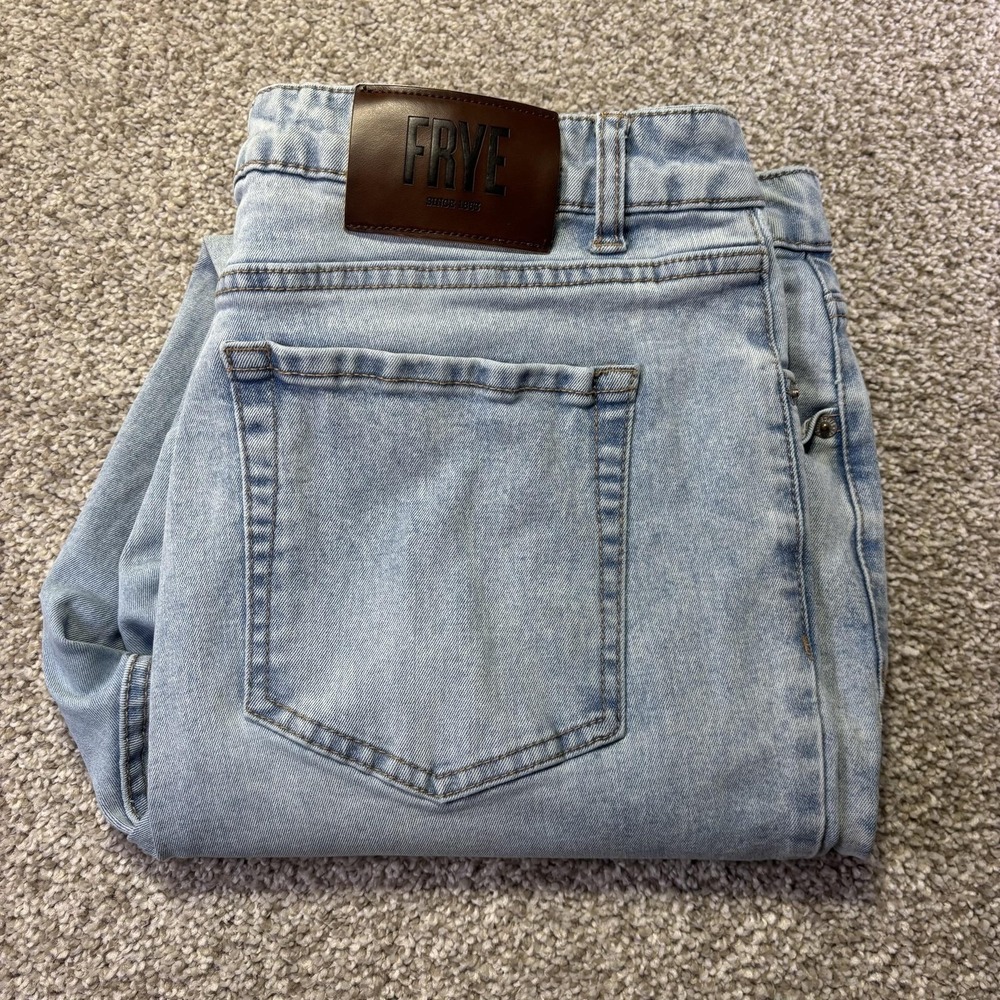 Frye Jeans Womens 16 Blue Light Wash Straight Leg Stretch Denim 36x30‎ 5 Pocket